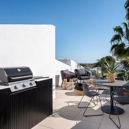 Apartment Modern Penthouse With Private Rooftop Terrace