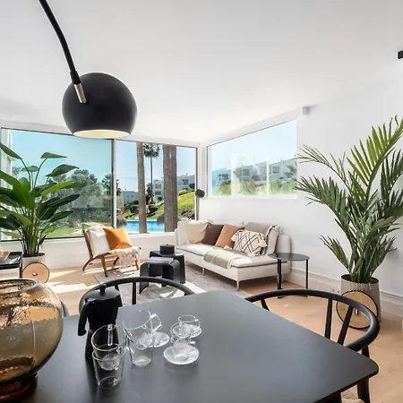 Apartment Modern Penthouse With Private Rooftop Terrace *