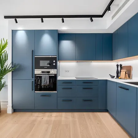 Apartment Modern Penthouse With Private Rooftop Terrace